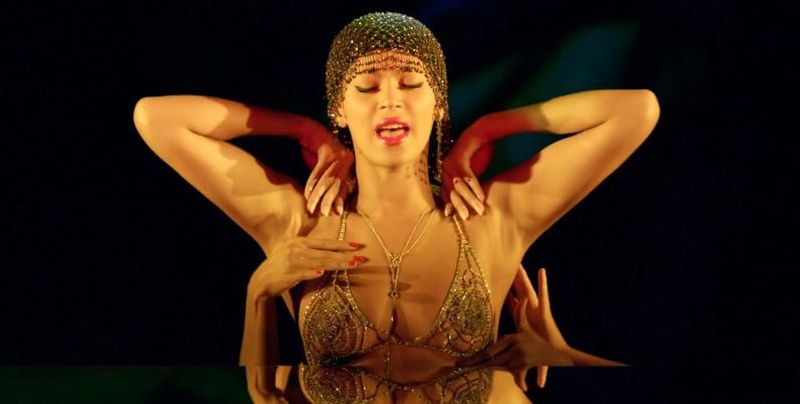 Beyonce semi-naked in Partition video: Singer strips off 