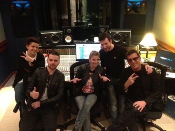 donne in amore testo brando