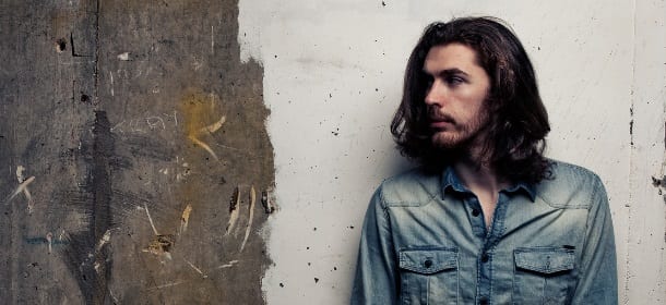 Hozier a XFactor per presentare Take me to church