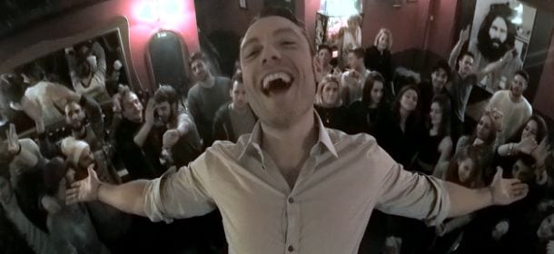 Tiziano Ferro, il selfie animato di "Incanto" [VIDEO UFFICIALE]