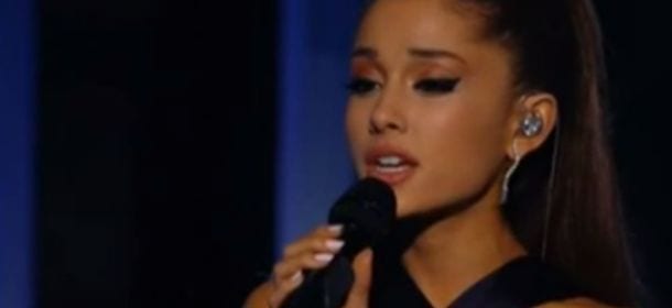 Grammy 2015, da Ariana Grande a Katy Perry: tutte le performance della serata [VIDEO]