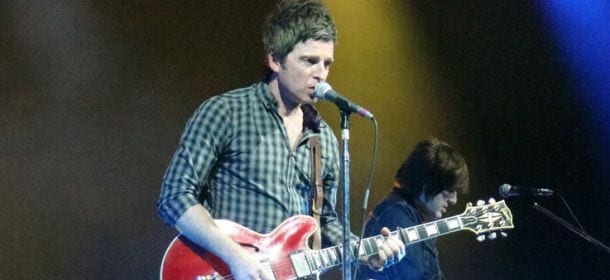 Noel Gallagher's High Flying Birds: tripudio dei fan per il concerto a Milano [VIDEO]