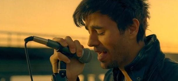 Enrique Iglesias, "Noche y de dia" è il nuovo tormentone estivo [VIDEO UFFICIALE]