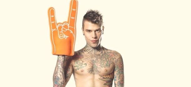 Fedez: dopo tanti sold-out, il tour riparte in estate con nuove date