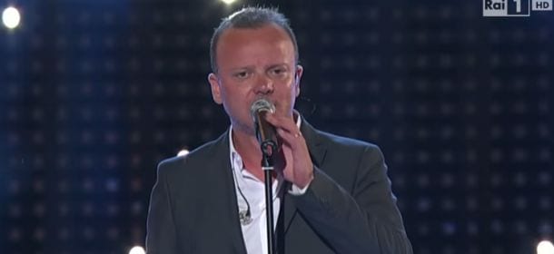 "Napoli prima e dopo": Gigi D'Alessio, Valerio Scanu e Sal Da Vinci tra gli ospiti della serata [VIDEO]