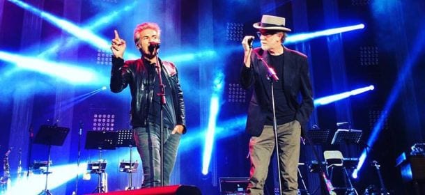 De Gregori all'Arena di Verona tra le rime Fedez e i duetti con Elisa, Ligabue e Sangiorgi [VIDEO]