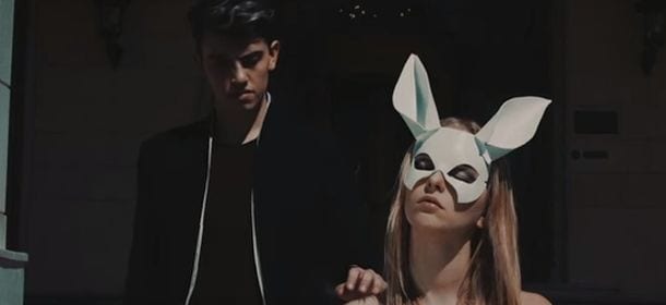 Michele Bravi, The Days: metaforica caccia al "Bianconiglio" nel video ufficiale