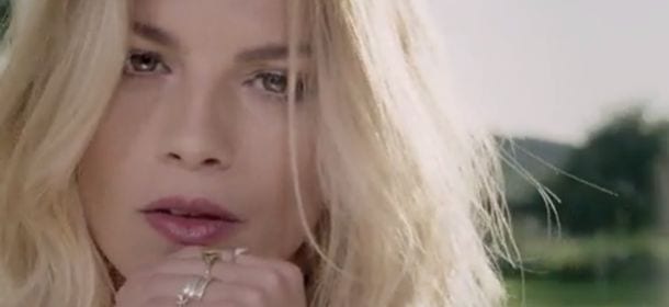 Emma Marrone: "Arriverà l'amore", inno alla forza di quei sentimenti più forti del dolore [VIDEO]