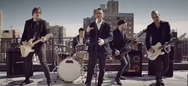 Modà, "E non c'è mai una fine": la band tra i grattacieli di New York nel video ufficiale