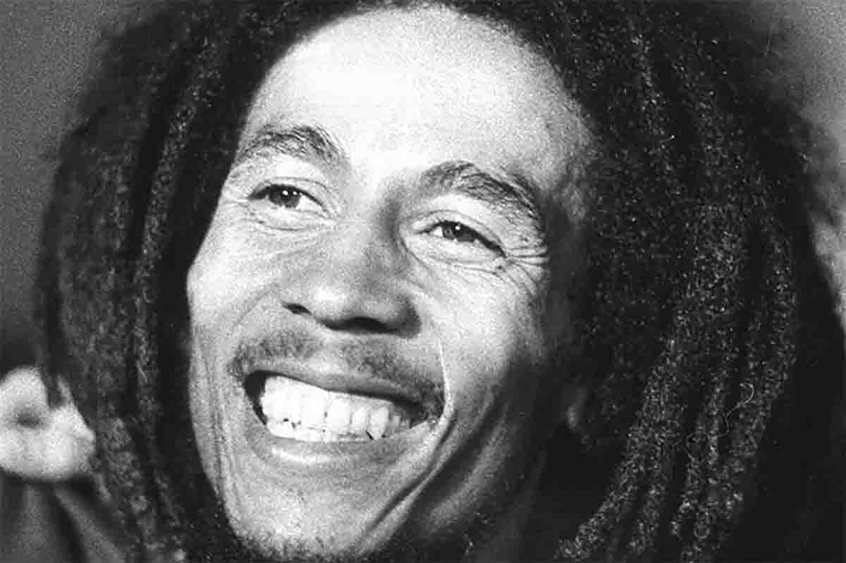 Uno scatto d'archivio di Bob Marley, progeta del reggae