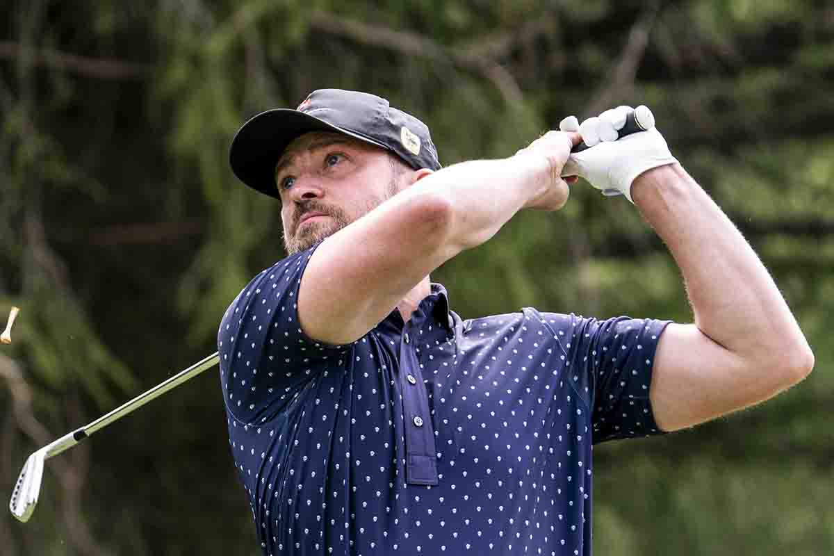 Justin Timberlake impegnato con la sua grande passione, il golf